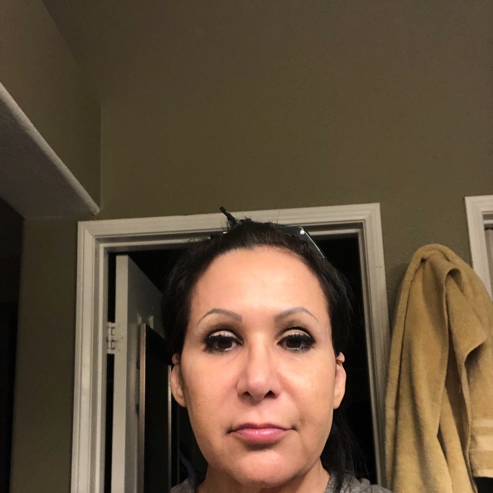 Meet your Posher, Laurie